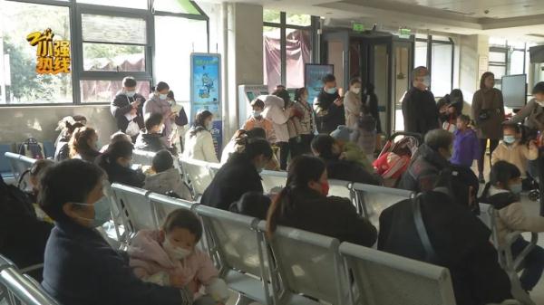 警惕！轮状病毒腹泻高发，这类婴幼儿更易“中招”！有效预防方法是…