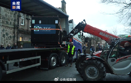 迎接！大熊猫阳光和甜甜启程回国