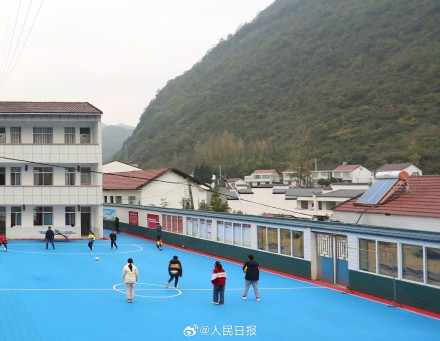 坚守山村小学38年 他说走出大山的学生们已替我看遍世界