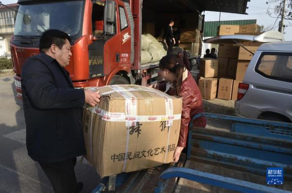 乡村行·看振兴｜传承非遗老手艺 打造产业富民村