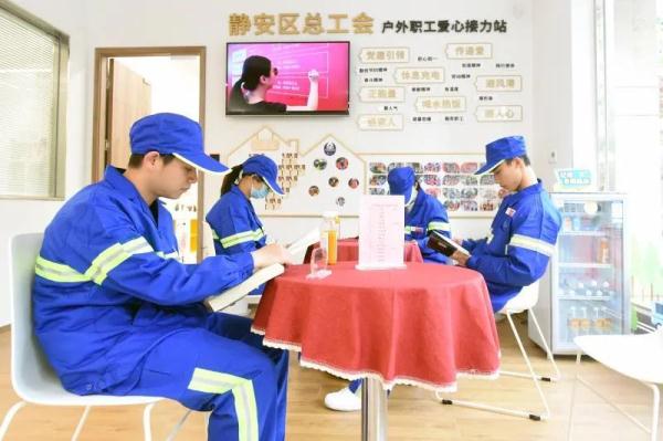 上海商场设骑手驿站引热议！其实遍布全市，网友：格局有了
