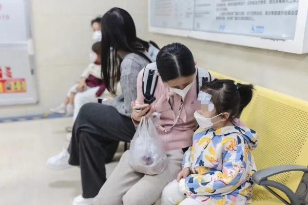 目前这两种病毒同时流行！广州疾控：正逐渐进入流行期