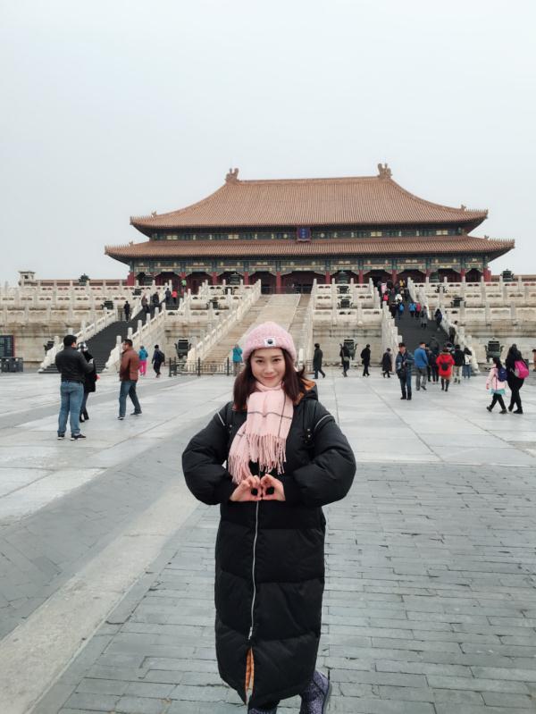 女演员“反串”小生17年,上升期为照顾父母退圈,如今在直播间“翻红” 女演员“反串”小生17年,上升期为照顾父母退圈,如今在直播间“翻红”