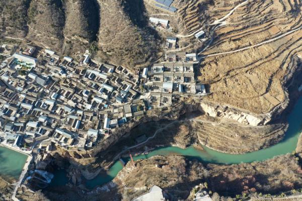 太行山下虹霓村 太行山下虹霓村