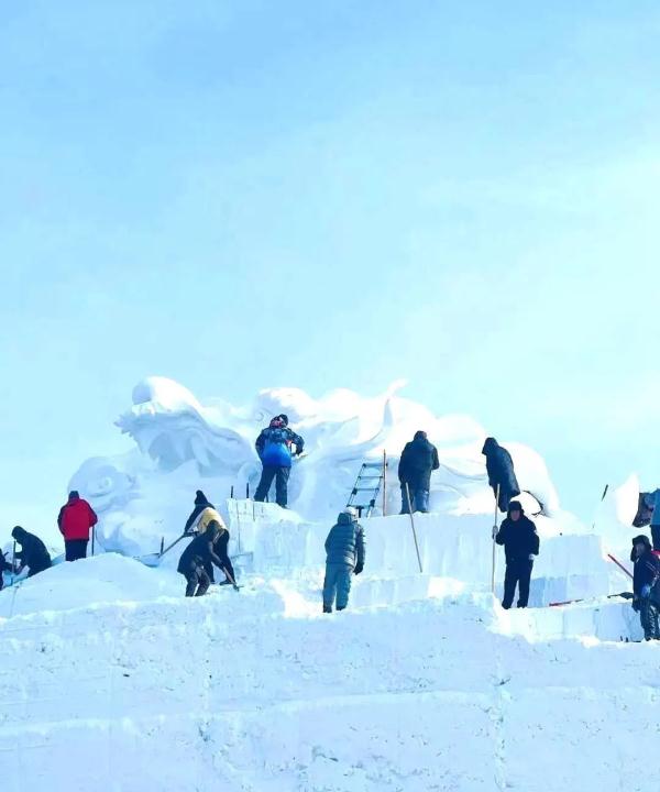 拢共“三大步”!太阳岛雪雕这样诞生 拢共“三大步”!太阳岛雪雕这样诞生