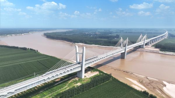 正式通车!济郑高铁全线今天贯通运营! 正式通车!济郑高铁全线今天贯通运营!