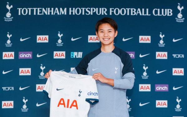 足球丨王霜加盟英超托特纳姆热刺俱乐部