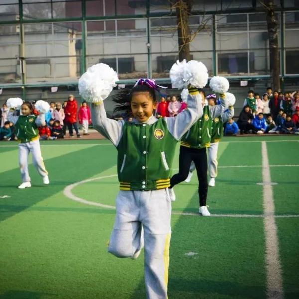 天这么冷,校服外穿or内穿? 天这么冷,校服外穿or内穿?