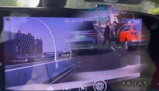 上海高架又现斗气车！9公里路程，出租车被网约车疯狂别车7分钟