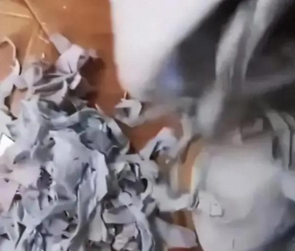 天这么冷,校服外穿or内穿? 天这么冷,校服外穿or内穿?