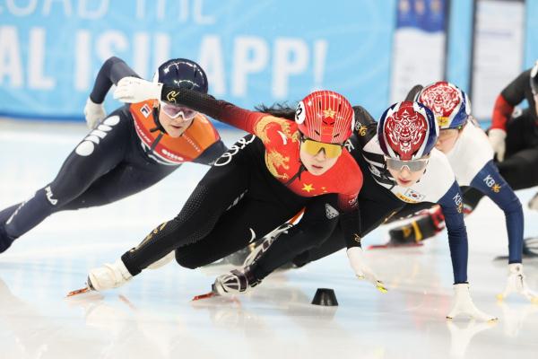 短道速滑世界杯北京站：公俐获女子1500米银牌