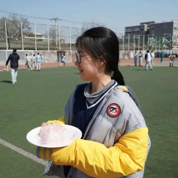 天这么冷,校服外穿or内穿? 天这么冷,校服外穿or内穿?