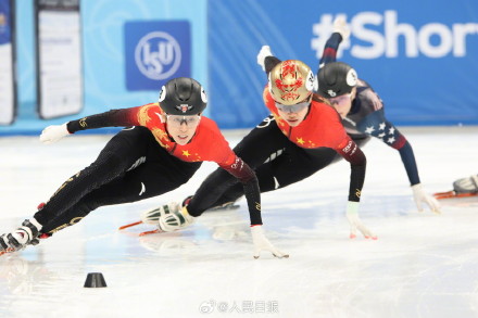 短道速滑世界杯北京站：范可新王晔分别获女子500米银铜牌