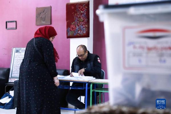 埃及总统选举投票拉开帷幕 埃及总统选举投票拉开帷幕