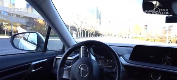 数字技术赋能自动驾驶产业跑出“加速度” 新质生产力动能强劲 数字技术赋能自动驾驶产业跑出“加速度” 新质生产力动能强劲