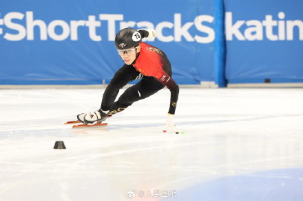 短道速滑世界杯北京站：范可新获女子500米铜牌