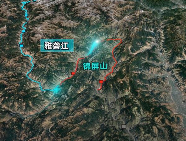 在中国西南地下2400米“追光”