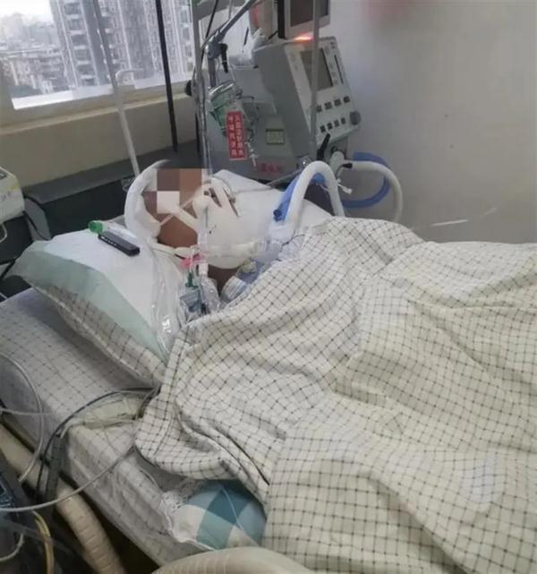 13岁男孩被同学打进ICU，能否顶格处理打人者？律师解读