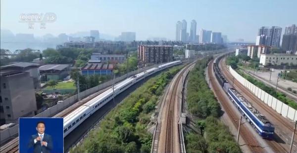 12306改版升级 记者体验打折火车票怎么买