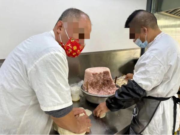 上海多家餐厅郑重承诺:没有预制菜!可信吗?网友热议... 上海多家餐厅郑重承诺:没有预制菜!可信吗?网友热议...