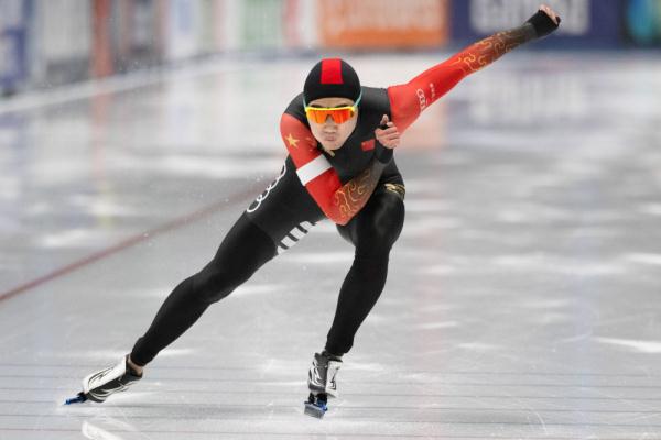 速滑世界杯波兰站：高亭宇又添一银
