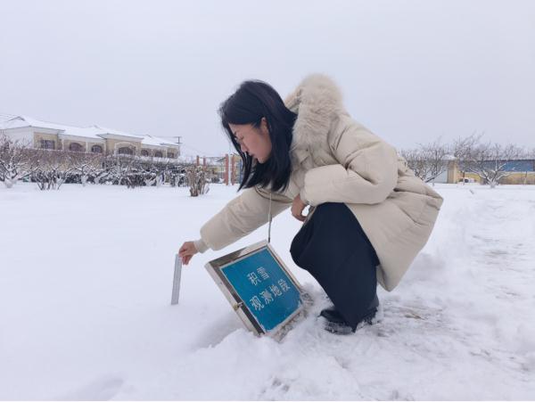 降雪量≠积雪深度!雪的“身高”“体重”如何测量? 降雪量≠积雪深度!雪的“身高”“体重”如何测量?