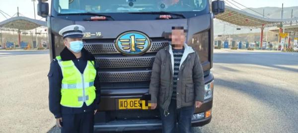 青海高速交警最新曝光 青海高速交警最新曝光