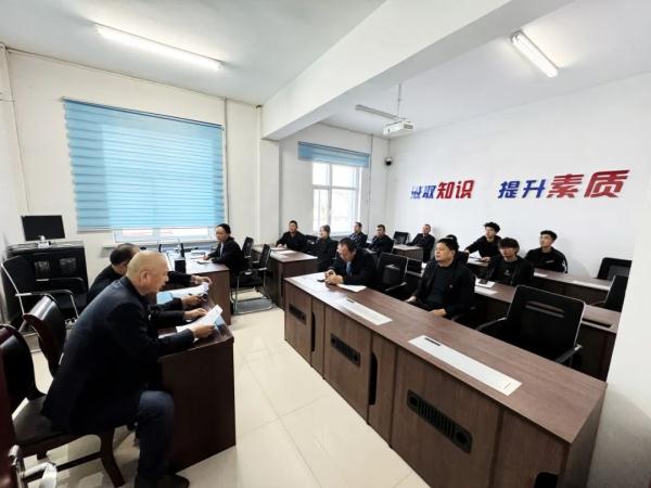 冷冷冷→他们在“中国冷极”养护铁路! 冷冷冷→他们在“中国冷极”养护铁路!