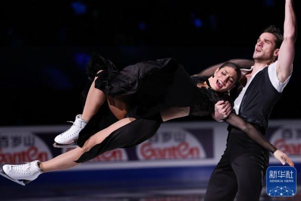 花样滑冰 | 世界大奖赛总决赛举行表演滑