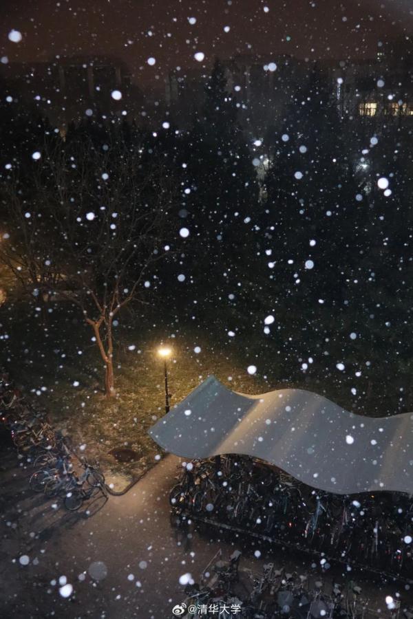 北京，下雪啦！