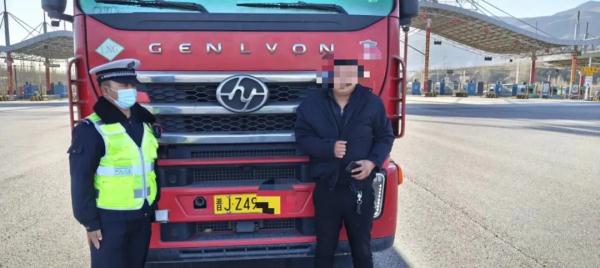 青海高速交警最新曝光 青海高速交警最新曝光