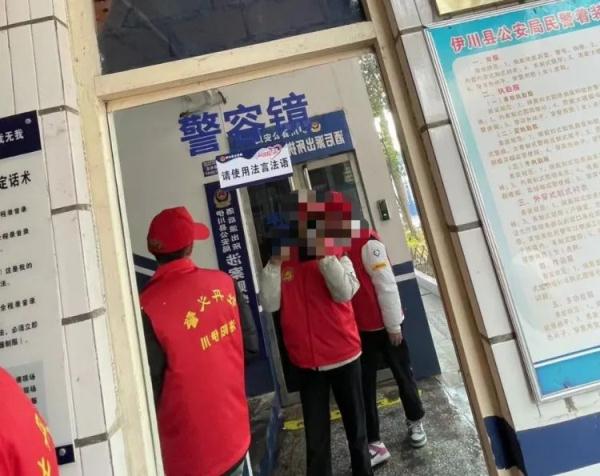 5名少年被罚洗警车、打扫民警卧室？网友吵翻！