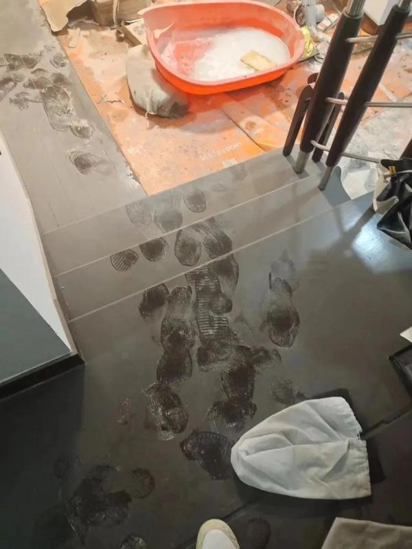 女子在自如续租后 一群陌生人突然闯了进来...