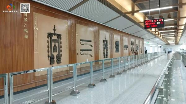 开通在即!武汉这条地铁新线7座车站亮相了→ 开通在即!武汉这条地铁新线7座车站亮相了→