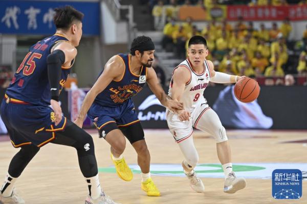 篮球丨CBA常规赛：山西汾酒不敌广州龙狮
