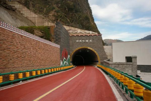 通车了！海螺沟景区正式回归