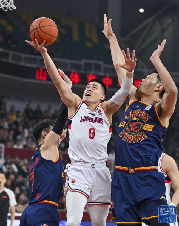 篮球丨CBA常规赛：山西汾酒不敌广州龙狮