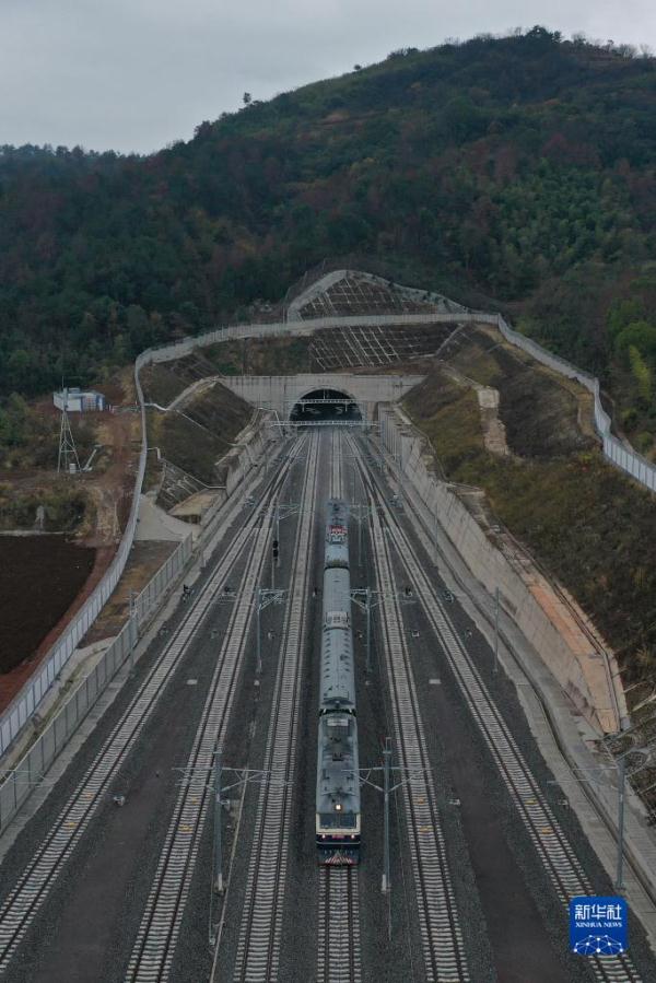 浙江：甬金铁路进入动态检测阶段