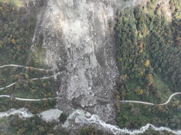 通车了！海螺沟景区正式回归