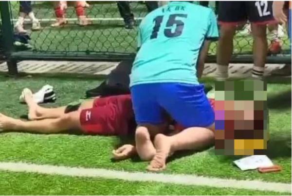 事发海口！42岁男子踢球下场休息时突然倒地昏厥，抢救无效身亡……这事很重要！
