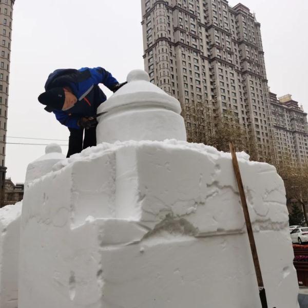 太酷啦！群力外滩网红大雪人搬到“家门口”了