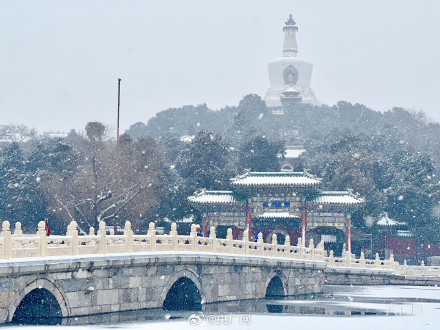 北京:旧雪未融,新雪又至 北京:旧雪未融,新雪又至