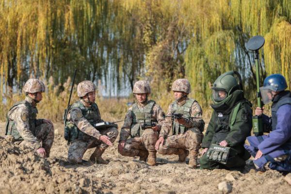 多部队开展实战练兵,提升作战本领 多部队开展实战练兵,提升作战本领