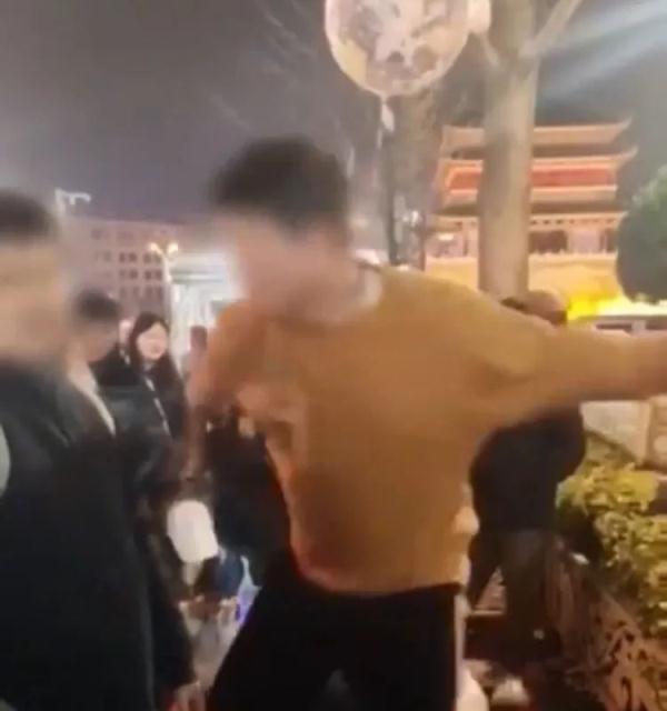 拘留十五日！西安一男子酒后骚扰过路女子殴打其同行男子