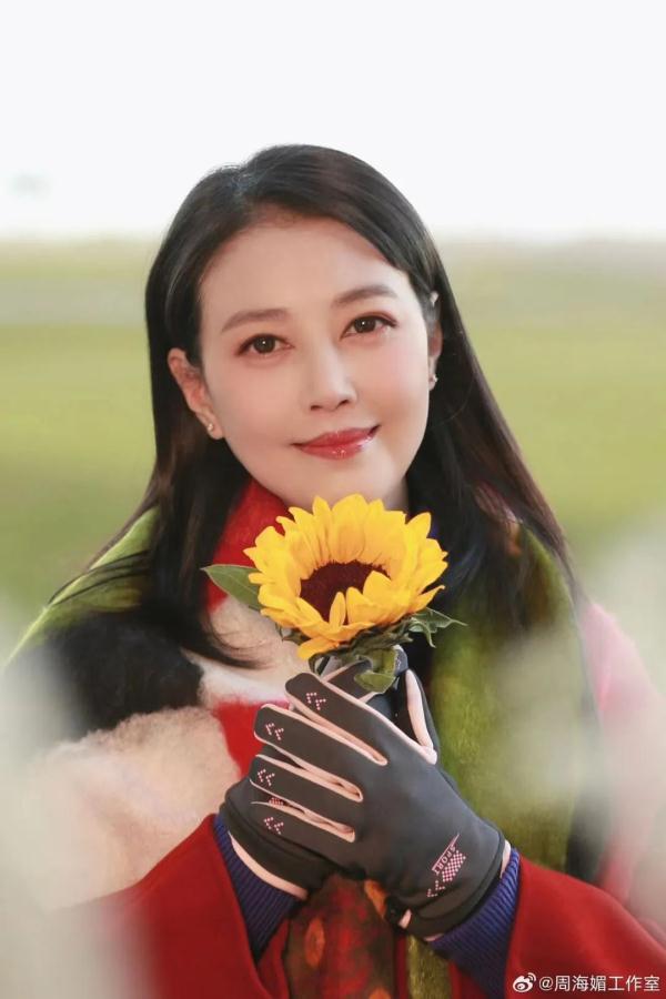 周海媚因病去世，年仅57岁