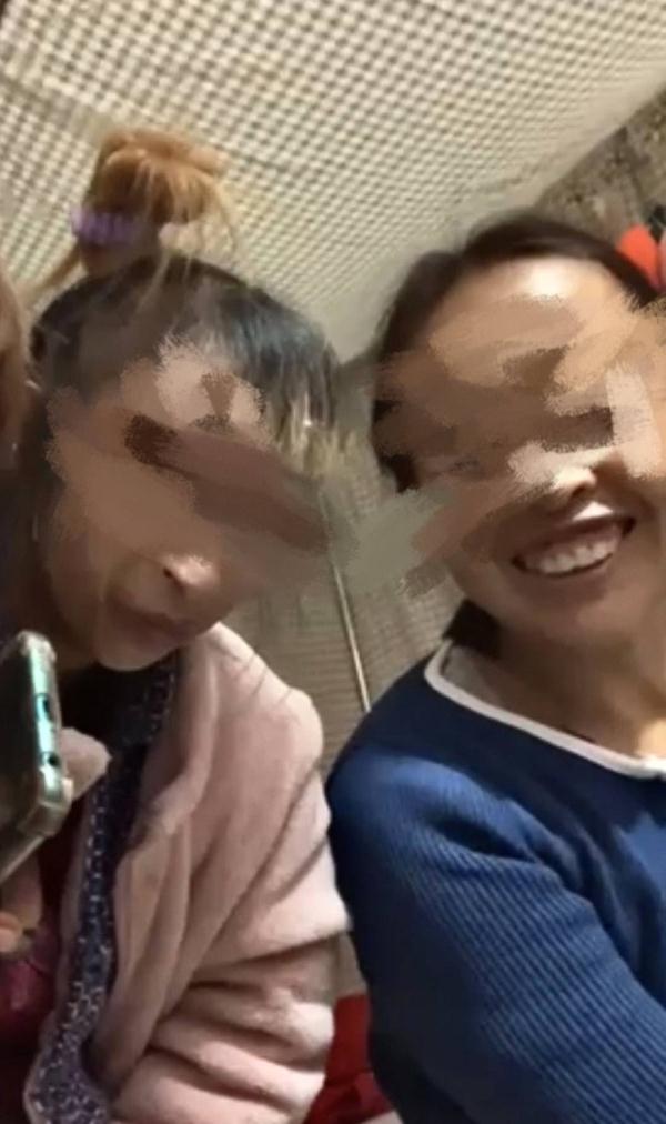 四川遂宁“袖珍女孩”遭母亲虐待博取流量?联合调查组:不属实 四川遂宁“袖珍女孩”遭母亲虐待博取流量?联合调查组:不属实