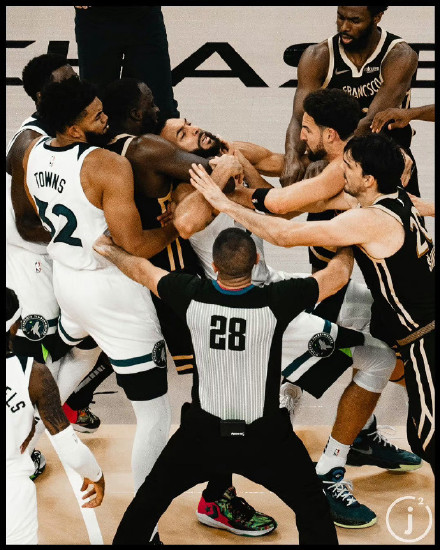 NBA无限期禁赛格林 格林本赛季已多次恶意犯规