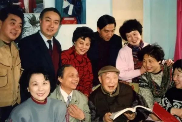 痛别!国家一级演员离世,曾创造连演38天、场场爆满的空前盛况 痛别!国家一级演员离世,曾创造连演38天、场场爆满的空前盛况