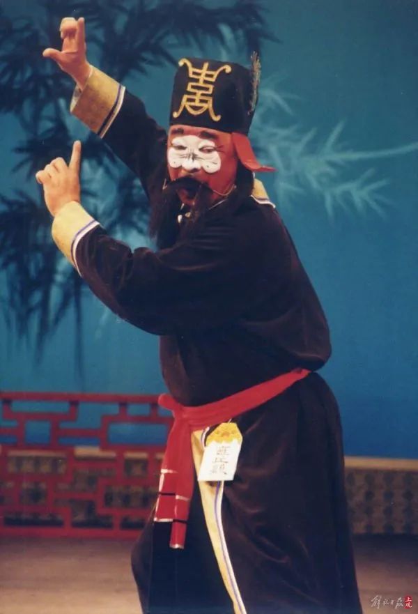 痛别！"国宝级"表演艺术家离世！曾创连演38天，场场爆满的空前盛况