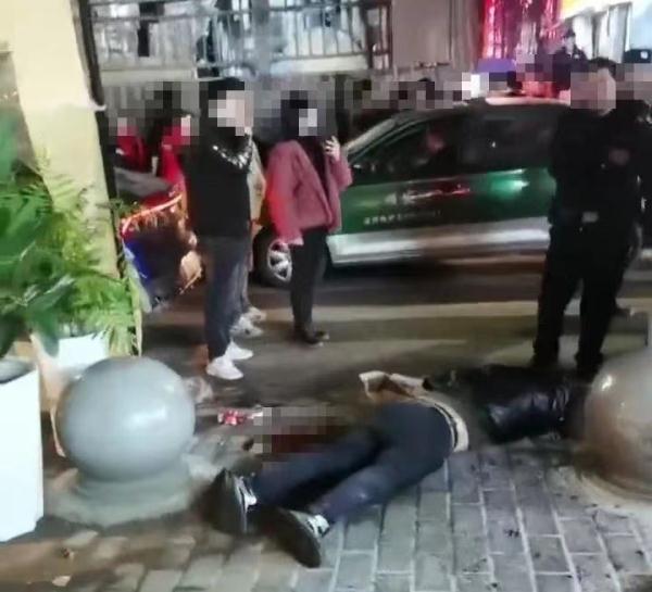 重庆警方通报一夜市多人打架:夫妻发生口角后与旁人起争执打斗 重庆警方通报一夜市多人打架:夫妻发生口角后与旁人起争执打斗